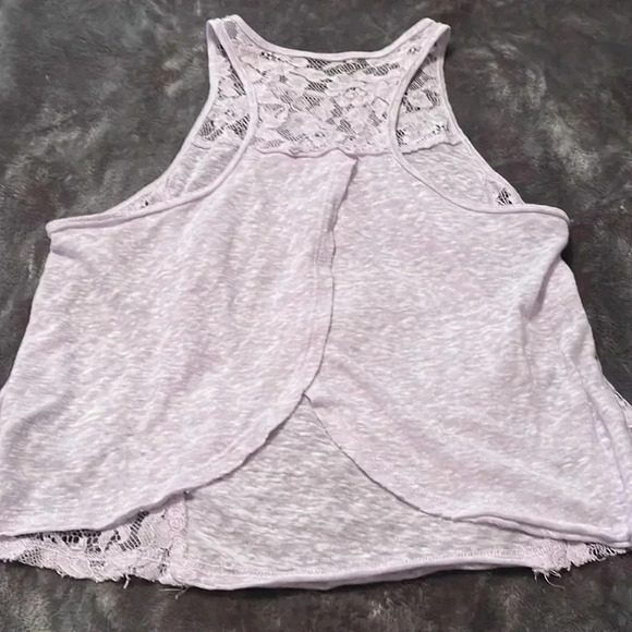2/15 Lavender laced Abercrombie tank top - Picture 5 of 6